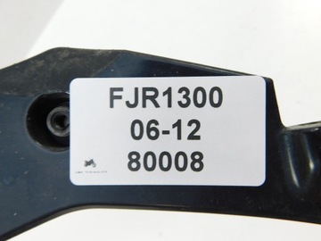 YAMAHA FJR 1300 06-12 КРЕПЛЕНИЕ РАМЫ СТЕКЛА