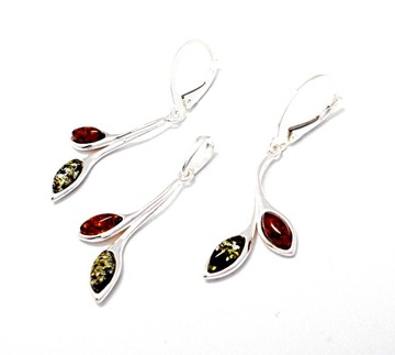 СЕРЕБРЯНЫЙ КОМПЛЕКТ С ЯНТАРЕМ