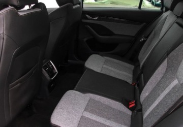 Skoda Octavia IV Kombi 2.0 TDI 150KM 2025 Skoda Octavia Hak holowniczy, Kierownica podgrzewana, Edition 130 2.0 150KM, zdjęcie 11