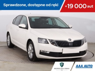 Skoda Octavia III Liftback Facelifting 2.0 TDI 150KM 2019 Skoda Octavia 2.0 TDI, Salon Polska, DSG, Navi