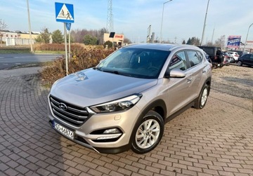 Hyundai Tucson III SUV 1.7 CRDI 115KM 2015 Hyundai Tucson 1.7 Crdi SALON PL Navi Ledy Extra stan 1.7 Diesel 115KM