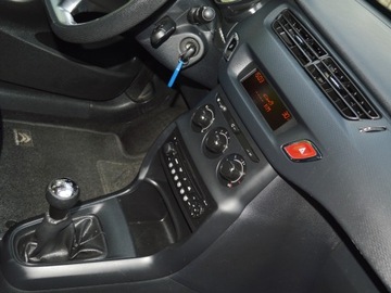 Citroen C3 II Hatchback facelifting 1.0 VTi 68KM 2014 CITROEN C3 II 1.0 VTi 68 KM, zdjęcie 35