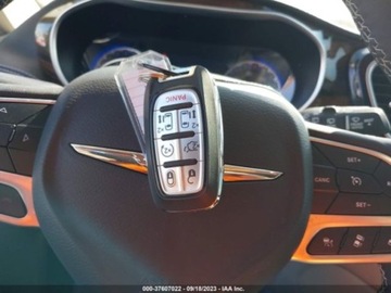 Chrysler Pacifica II 2023 Chrysler Pacifica Limited 2023 3.6l 3.6 Benzyna 287KM, zdjęcie 12