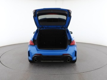 BMW Seria 1 F40 Hatchback M 2.0 M135i 306KM 2022 BMW 135 FV23% M135i 306KM Navi Czujniki przód i, zdjęcie 18