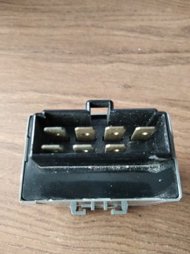RELÉ SMĚROVKA MAZDA OE 3211167320