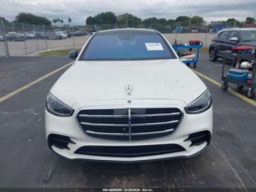 Mercedes Klasa S W223/V223 2022 Mercedes-Benz Klasa S 580 4Matic 2022 4.0 Benzyna 496KM, zdjęcie 7