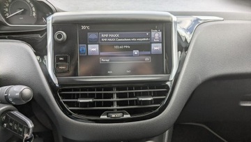 Peugeot 208 I Hatchback 5d Facelifting 1.2 PureTech 82KM 2016 Peugeot 208 1.2i 82PS OPŁACONY Bezwypadkowy, zdjęcie 27