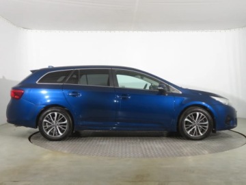 Toyota Avensis III Wagon Facelifting 2015 2.0 D-4D 143KM 2015 Toyota Avensis 2.0 D-4D, Salon Polska, Skóra, zdjęcie 5