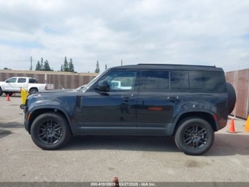 Land Rover Defender IV (L663) 2025 Land Rover Defender 110 P300 2025 2.0l 2.0 Benzyna 296KM, zdjęcie 2