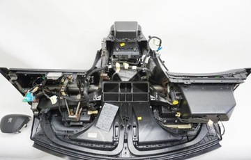 DESKA ROZDĚLOVAČE KONZOLA AIRBAG PEUGEOT 208 ORIG.