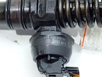 БЛОК ИНЖЕКТОРОВ VW Golf V 1.9TDI 038130073AG