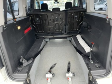 Opel Combo E Kombivan 1.5 Diesel 131KM 2020 Opel Combo Life Niepełnosprawnych inwalida PFRON, zdjęcie 24