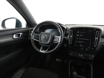 Volvo XC40 Crossover 2.0 D3 150KM 2018 Volvo XC 40 automat full LED skóra/alcantara, zdjęcie 15