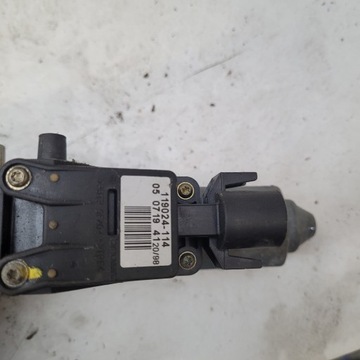 MOTOREK OKNO PRAVÝ PŘEDNÍ AUDI A6 C5 119024-114