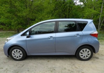Toyota Verso-S 1.33 Dual VVT-i 99KM 2011 Toyota Verso S czyli YARIS z bagaznikiem. Niezawodny i praktyczny 1.3 99KM