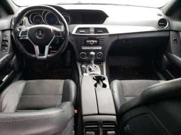 Mercedes Klasa C W205 2013 Mercedes-Benz Klasa C 63 AMG, 2013, 6.2L, od u..., zdjęcie 6