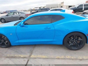 Chevrolet Camaro VI 2022 Chevrolet Camaro 1LT 2022 2.0l 2.0 Benzyna 275KM, zdjęcie 2