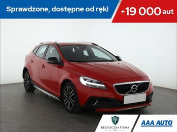 Volvo V40 II Cross Country Facelifting 2.0 T4 190KM 2018 Volvo V40 Cross Country 2.0 T4 AWD, Salon Polska