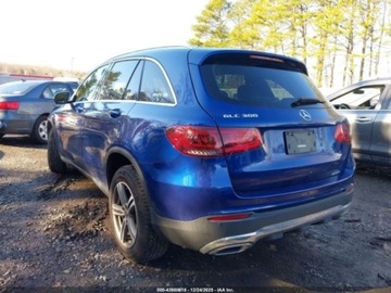 Mercedes GLC C253 2020 Mercedes-Benz GLC 2020 r., 2,0L 4MATIC 2.0 Benzyna 255KM, zdjęcie 3
