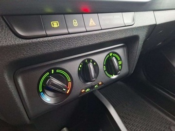 Skoda Fabia III Kombi Facelifting 1.0 TSI 95KM 2019 Skoda Fabia COMBI 1,0 TSI 95KM FV-23 Benzyna 95KM, zdjęcie 19