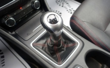 Mercedes Klasa A W176 Hatchback 5d Facelifting 200 d 136KM 2015 Mercedes-Benz Klasa A 200CDI 136KM AMG Line Niski przebieg Biksenon Skora, zdjęcie 21