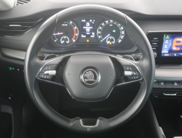 Skoda Octavia IV Liftback 1.0 TSI EVO 110KM 2020 Skoda Octavia 1.0 TSI e-tec, Salon Polska, zdjęcie 14