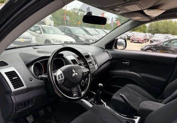 Mitsubishi Outlander II 2.4 MIVEC 170KM 2009 Mitsubishi Outlander Mitsubishi Outlander 2.4 Intense 2.4 Benzyna 170KM, zdjęcie 26