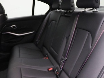 BMW Seria 3 G20-G21 Limuzyna Facelifting 2.0 330i 245KM 2025 BMW Seria 3 330i xDrive Sport Sedan 2.0 (245KM) 2025, zdjęcie 13