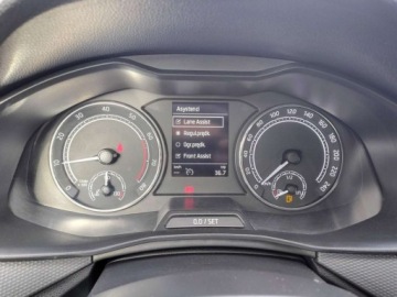 Skoda Scala Hatchback 1.0 TSI 110KM 2020 Skoda Scala Salon Polska Kamera Podgrzewane fotele Benzyna 110KM, zdjęcie 16