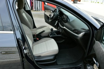 Fiat Tipo II Sedan 1.6 MultiJet 120KM 2016 Fiat Tipo 1,6 JTD 120Km Sedan Klimatronik Navi, zdjęcie 25