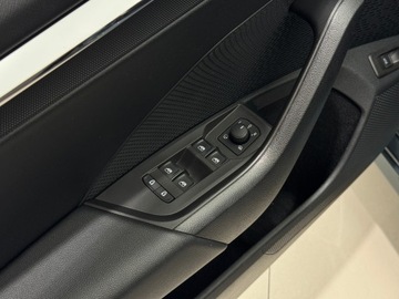 Skoda Octavia III Kombi Facelifting 2.0 TDI 150KM 2020 Skoda Octavia Style / HUD / Ambiente / Kamera cofa, zdjęcie 19