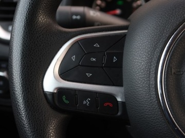 Jeep Renegade SUV 1.6 E-TorQ 110KM 2018 Jeep Renegade 1.6 E-torQ, Salon Polska, zdjęcie 15