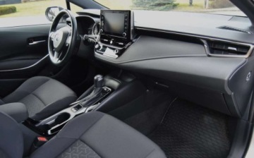 Toyota Corolla XII Hatchback 1.8 Hybrid 122KM 2021 Toyota Corolla GWARANCJA TOYOTA RELAX, Salon PL, Serwisowana w ASO, Niski, zdjęcie 6