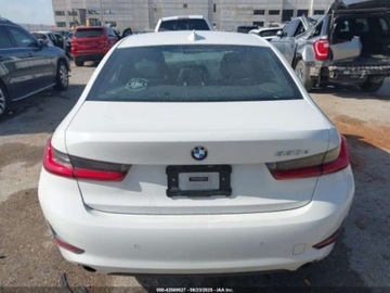 BMW Seria 3 G20-G21 2021 BMW Seria 3 330E 2021 2.0l 2.0 Hybryda 180KM, zdjęcie 4