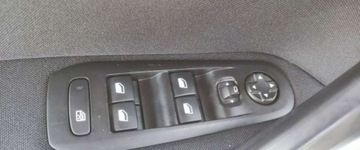 Peugeot 308 II 2014 Peugeot 308 1.6 HDI 120 kM Klima Nawigacja Temp LED Bluetooth Serwis GWARA, zdjęcie 12