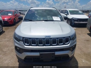 Jeep Compass II 2024 Jeep Compass 2024r, Latitude, 2.0L, 4x4 2.0 Benzyna 200KM, zdjęcie 2