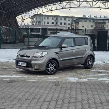 Kia Soul I Crossover 1.6 CRDI VGT 128KM 2009 Kia Soul I 1.6 CRDI Attract, zdjęcie 3
