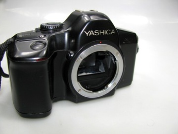 МУЛЬТИПРОГРАММНАЯ КАМЕРА YASHICA 109 - корпус