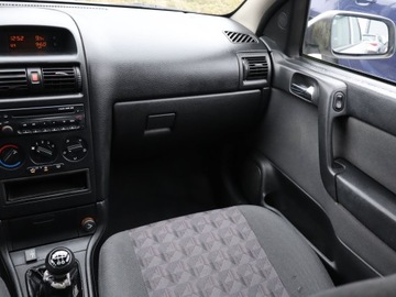 Opel Astra G Hatchback 1.6 16V 101KM 2002 Opel Astra 1.6 16V, Salon Polska, GAZ, Klima, zdjęcie 7