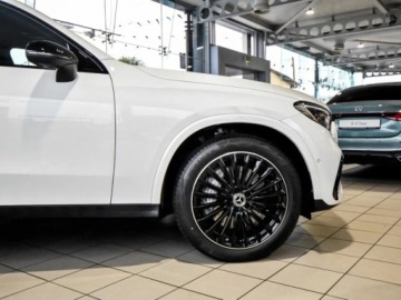 Mercedes GLC C254/X254 SUV 2.0 200d 163KM 2026 MERCEDES-BENZ GLC 200 d 4-Matic AMG Line 2.0 (163KM) 2026, zdjęcie 3