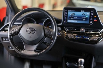 Toyota C-HR I Crossover Facelifting 1.8 Hybrid 122KM 2021 Toyota C-HR 1.8 Hybrid Style 1.8 Hybryda 122KM, zdjęcie 18