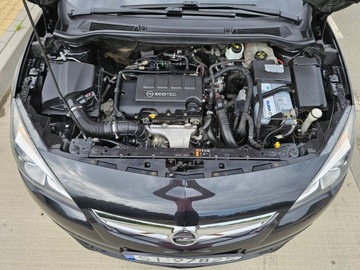 Opel Astra J Hatchback 5d 1.4 Turbo ECOTEC 140KM 2011 Opel Astra GTC 1,4 Turbo 140 KM Navi Kamera Bluetooth, zdjęcie 26