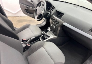 Opel Astra H Cabrio 1.6 ECOTEC 115KM 2006 Opel Astra 1.6 benzyna 1 wlasciciel Serwisowany 1.6 Benzyna 115KM, zdjęcie 18