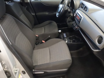 Toyota Yaris III Hatchback 5d 1.0 VVT-i 69KM 2013 Toyota Yaris 1.0 VVT-i, Salon Polska, Klima, zdjęcie 8