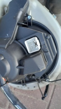 ОБОГРЕВАТЕЛЬ VOLVO V70 II S60 I P30630831