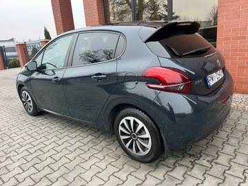 Peugeot 208 I Hatchback 5d Facelifting 1.6 BlueHDi 100KM 2016 Peugeot 208 1.6 diesel panorama dach zarej w PL ksiazka serwis zamiana, zdjęcie 2