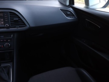 Seat Leon III ST 2.0 TDI CR 184KM 2015 Seat Leon 2.0 TDI FR, 181 KM, DSG, Skóra, Navi, zdjęcie 6