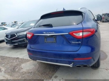 Maserati Levante 2019 Maserati Levante 3.0 s awd Benzyna 424KM, zdjęcie 9