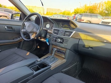 Mercedes Klasa E W211 Sedan W211 1.8 (200 Kompressor) 184KM 2009 MERCEDES KLASA E W212 Limuzyna 200 CGI 184KM, Automat, Serwis, ELEGANCE, zdjęcie 3