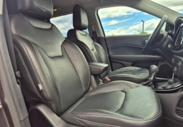 Jeep Compass II SUV 2.0 MJD 140KM 2017 Jeep Compass 2,0 140 KM 4x4 Automat Opening Edition 2.0 Diesel 140KM, zdjęcie 9